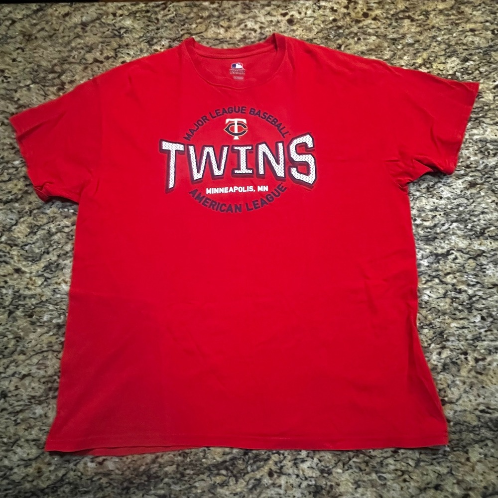 MLB Genuine Merchandise Minnesota Twins Red Graphic T-Shirt Mens XL Minneapolis